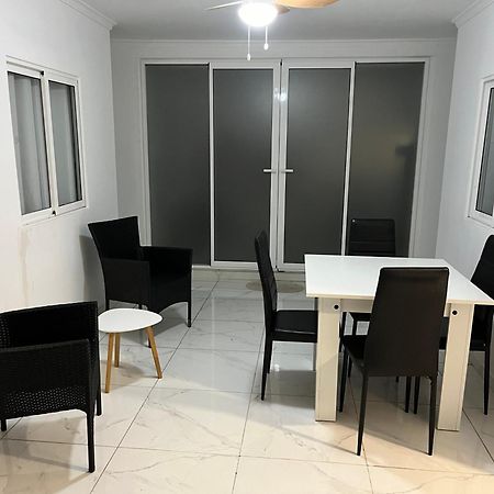 Pension Cerda 112 Аликанте Екстериор снимка