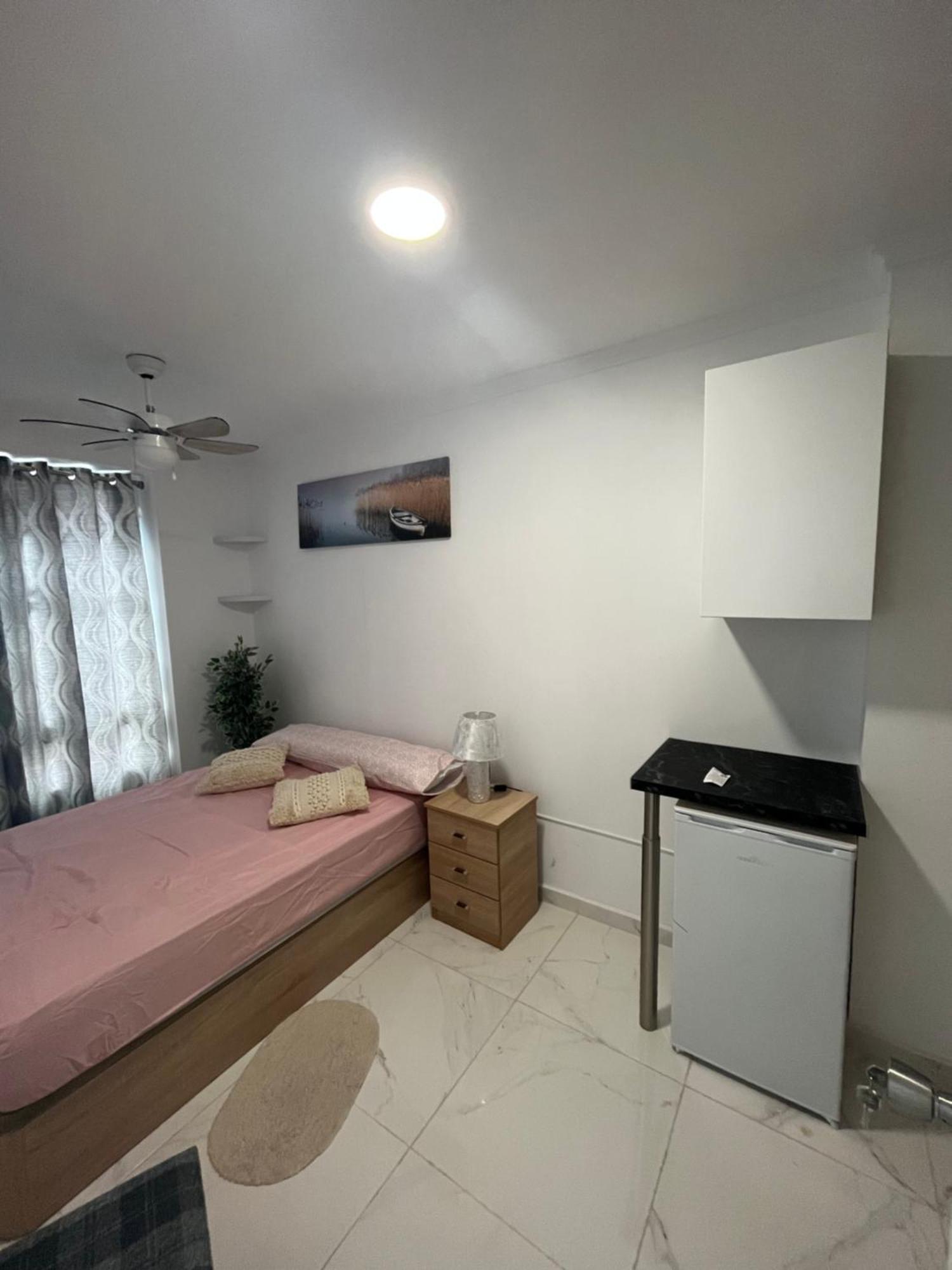 Pension Cerda 112 Аликанте Екстериор снимка