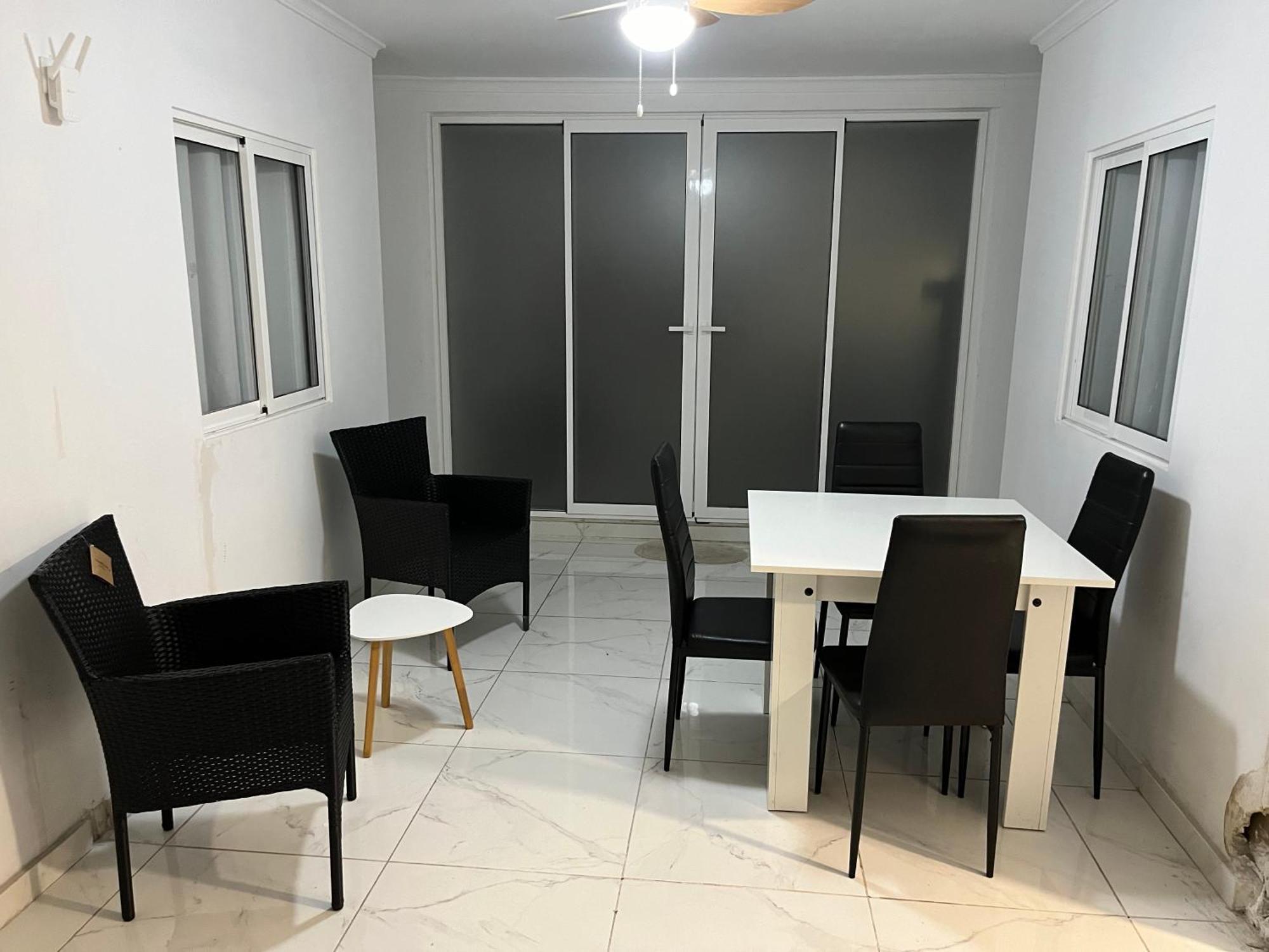 Pension Cerda 112 Аликанте Екстериор снимка